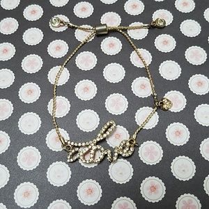 Gold chain bracelet